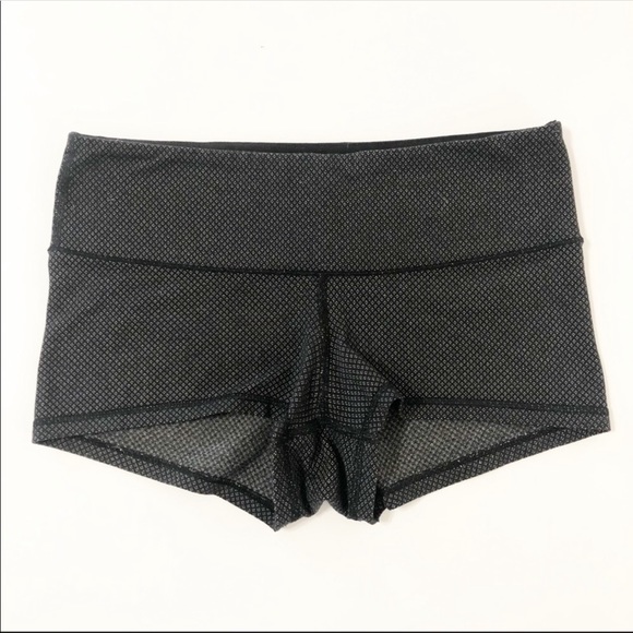 lululemon athletica Pants - Lululemon Boogie Short Black Diamond Size 4